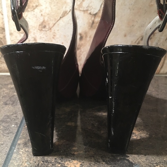 Guess Patent Purple Ombré Open Toe Slingback - Picture 3 of 8